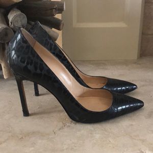 Manolo Blahnik Heels Sz 38.5 Black